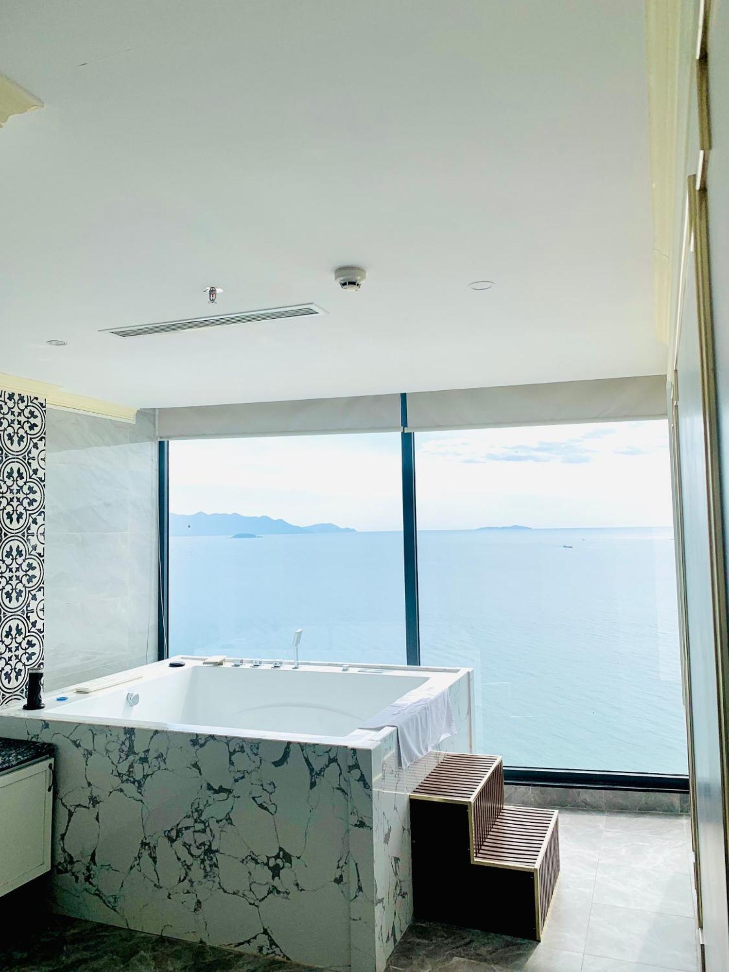 La Vague Hotel Nha Trang Zewnętrze zdjęcie